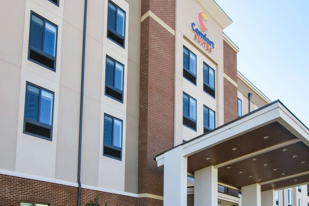 Comfort Suites Greensboro-High Point Esterno foto