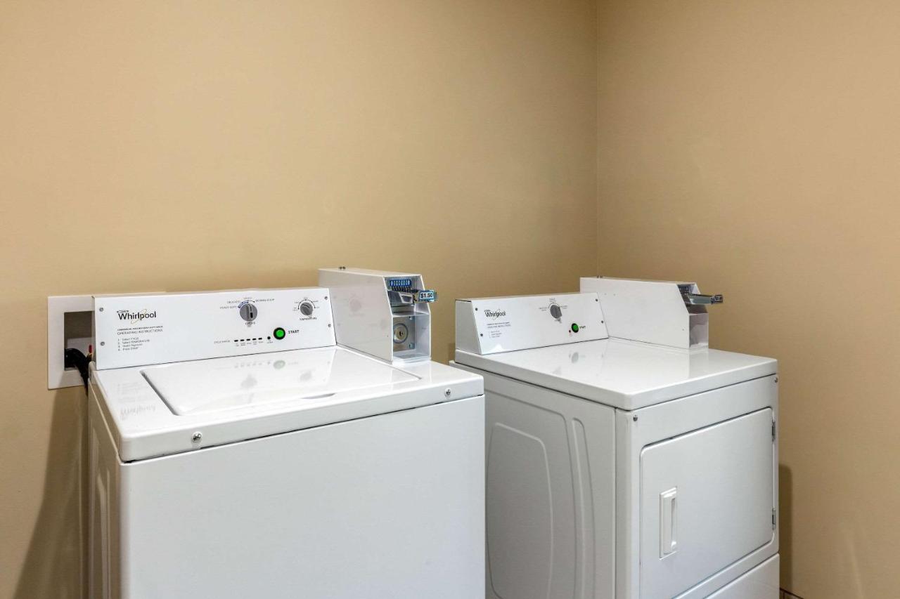 Comfort Suites Greensboro-High Point Esterno foto